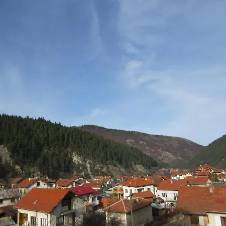 Panoramic 301 In Eagle Rock Complex