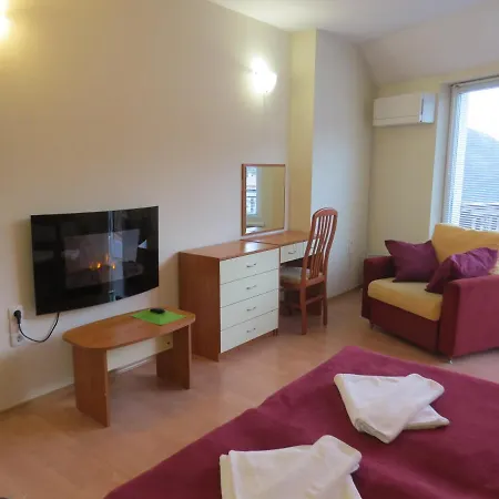 Panoramic 301 In Eagle Rock Complex 4*