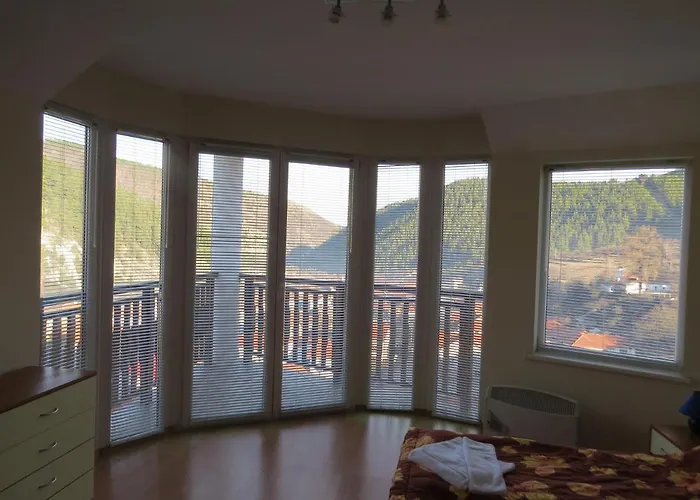 Panoramic 301 In Eagle Rock Complex 4* Beli Iskar