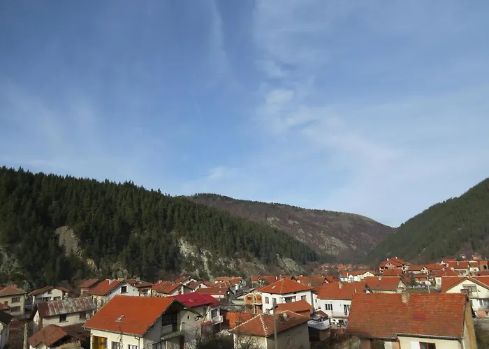 Panoramic 301 In Eagle Rock Complex