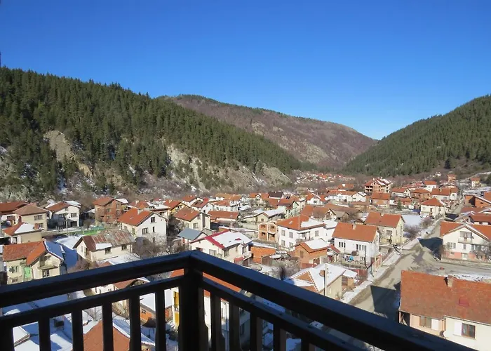 Panoramic 301 In Eagle Rock Complex